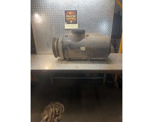 FORD LTL9000 Air Cleaner