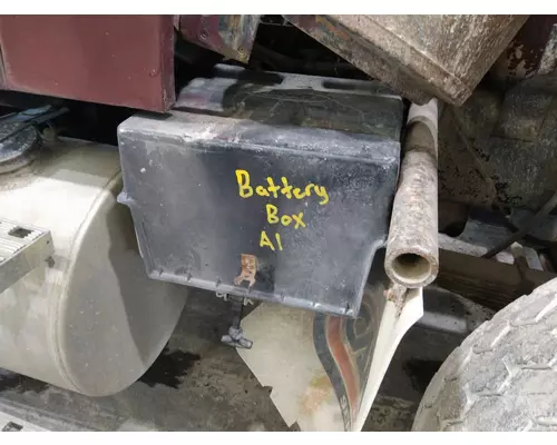 FORD LTL9000 BATTERY BOX