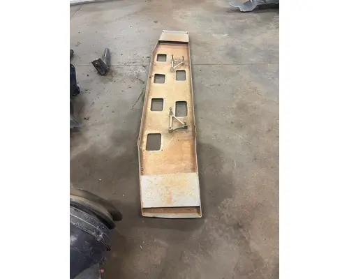 FORD LTL9000 Bumper Assembly, Front