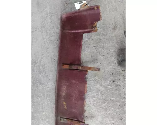 FORD LTL9000 CAB CLIP