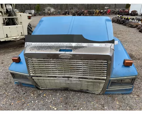 FORD LTL9000 Hood