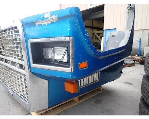 FORD LTL9000 Hood