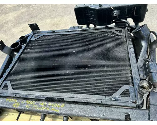 FORD LTL9000 Radiator