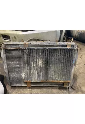 FORD LTLA9000 AERO MAX 120 Radiator