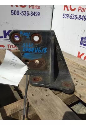 FORD LTLA9000 BUMPER BRACKET