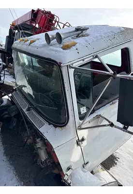 FORD LTS8000 Cab Mount
