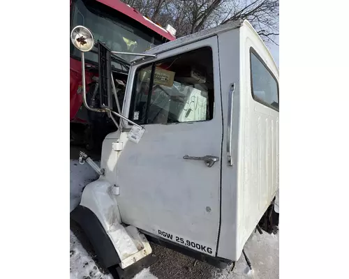 FORD LTS8000 Cab Mount