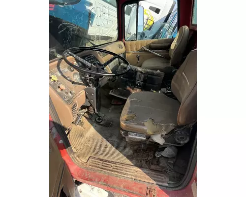 FORD LTS8000 Cab Mount