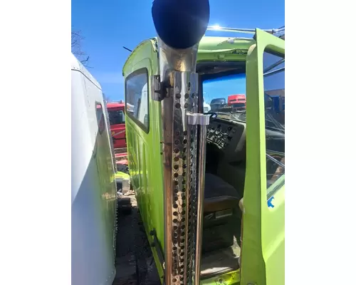 FORD LTS9000 Cab Mount