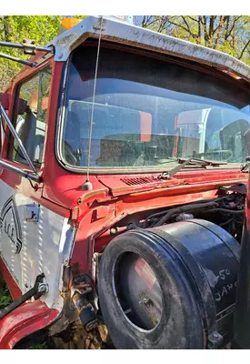 FORD LTS9000 Cab Mount