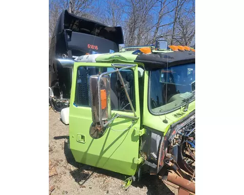 FORD LTS9000 Cab or Cab Mount