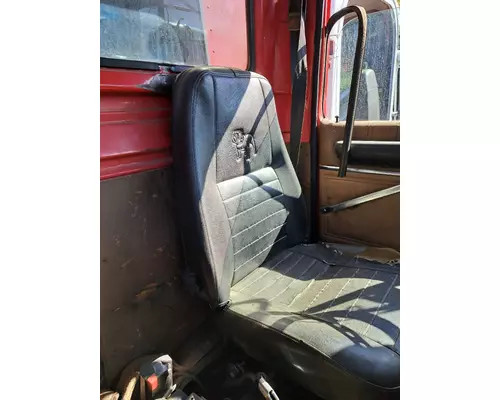 FORD LTS9000 Cab or Cab Mount