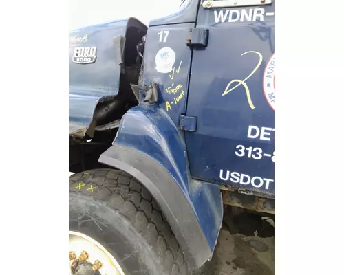 FORD LTS9000 FENDER EXTENSION