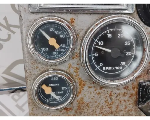 FORD LTS9000 Instrument Cluster