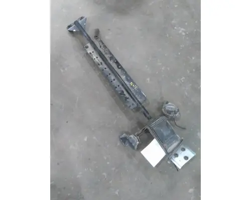 FORD LTS9000 RADIATOR BRACKET