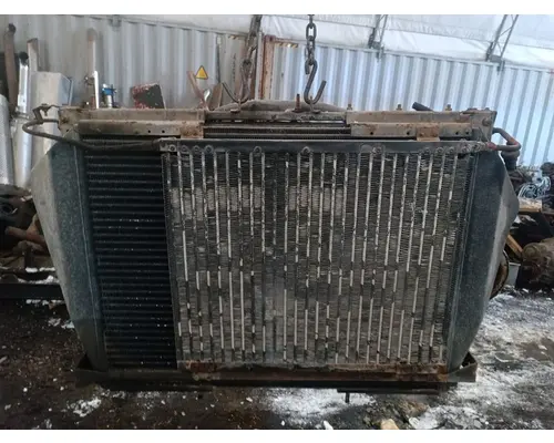 FORD LTS9000 Radiator