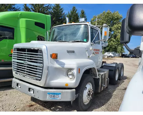 FORD LTS9000 WHOLE TRUCK FOR RESALE