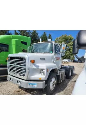 FORD LTS9000 WHOLE TRUCK FOR RESALE