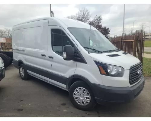 FORD TRANSIT 150 Complete Vehicle