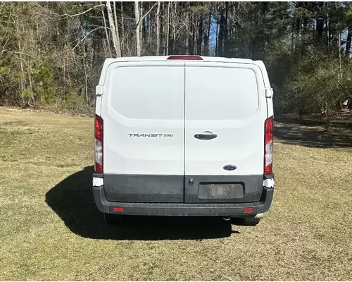 FORD TRANSIT 250 Complete Vehicle