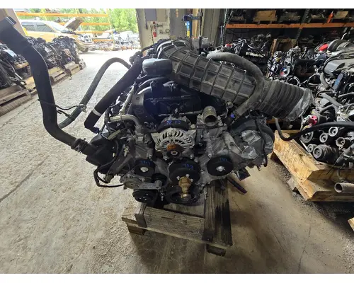 FORD V10 Engine Assembly