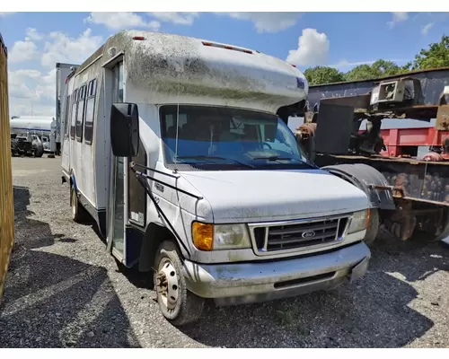 FORD e450 Complete Vehicle