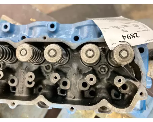 FORD  Cylinder Head