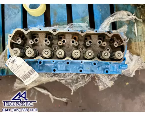 FORD  Cylinder Head