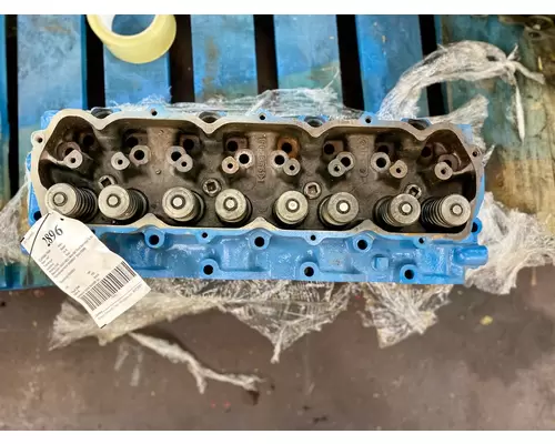 FORD  Cylinder Head