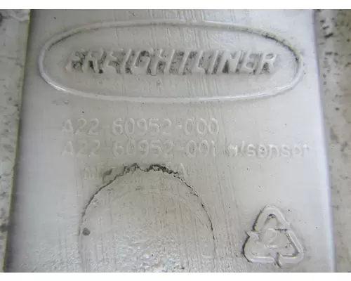 FREIGHTLINER  A22-60952-000 Windshield Washer Reservoir