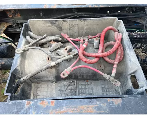 FREIGHTLINER 06-21446-002 Battery Box