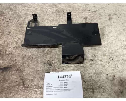 FREIGHTLINER 06-39845-001 Brackets, Misc.