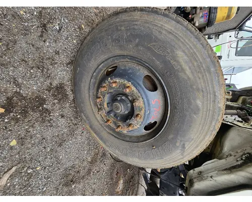 FREIGHTLINER 10001389 Hub