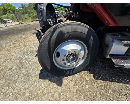 FREIGHTLINER 10001389 Hub