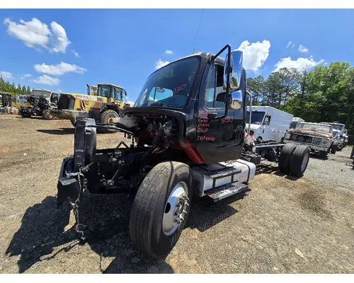 FREIGHTLINER 10001389 Hub
