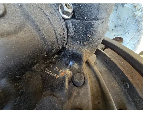 FREIGHTLINER 10001389 Hub