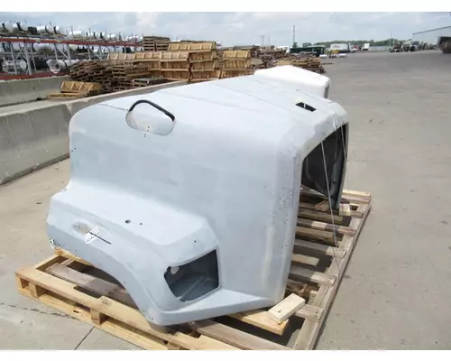 FREIGHTLINER 108SD SBA Hood