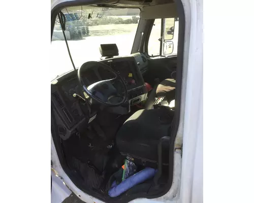 FREIGHTLINER 108SD Cab
