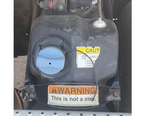 FREIGHTLINER 108SD DEF TANK