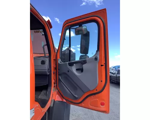 FREIGHTLINER 108SD Door Assembly, Front