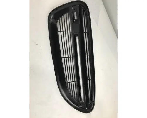 FREIGHTLINER 108SD GRILLE