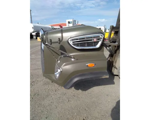 FREIGHTLINER 108SD HOOD