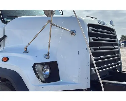 FREIGHTLINER 108SD HOOD
