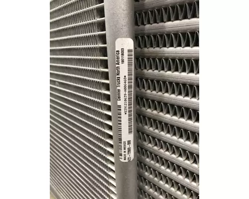 FREIGHTLINER 108SD Radiator