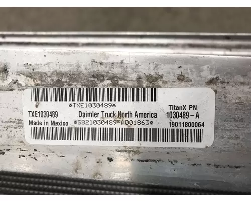 FREIGHTLINER 108SD Radiator
