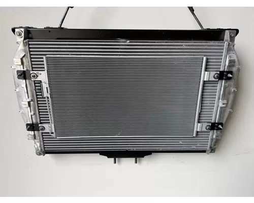 FREIGHTLINER 108SD Radiator