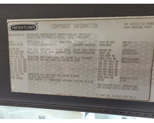 FREIGHTLINER 114 SD Complete Vehicle
