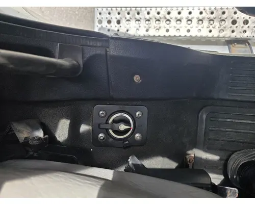 FREIGHTLINER 114 SD Complete Vehicle