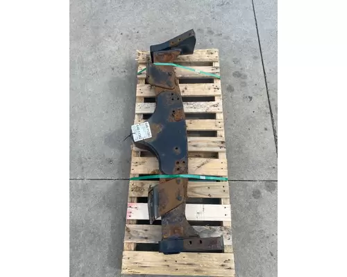 FREIGHTLINER 114 SD Frame Crossmember