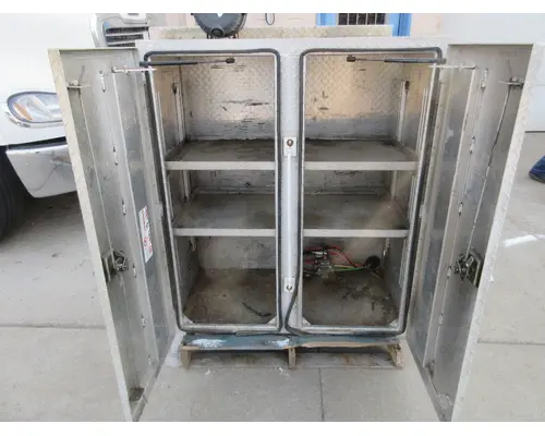 FREIGHTLINER 114 SD Tool Box